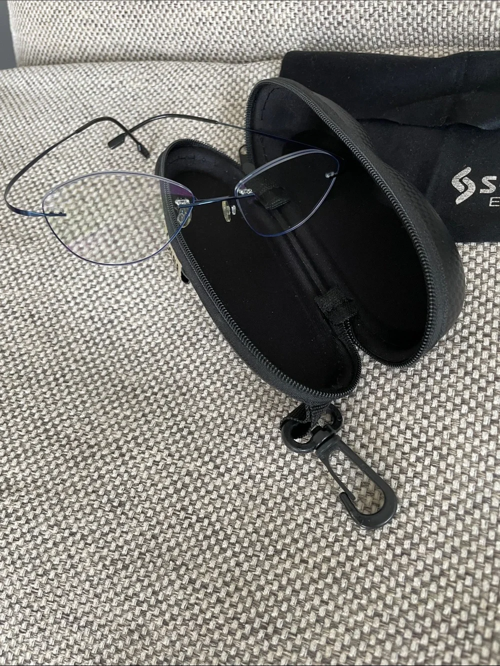 SOOLALA Eyewear Reading Glasses Rimless / Thin metal in the case